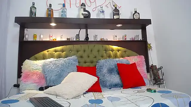 EMILY ROUSSE71 online show from March 4, 12:07 am