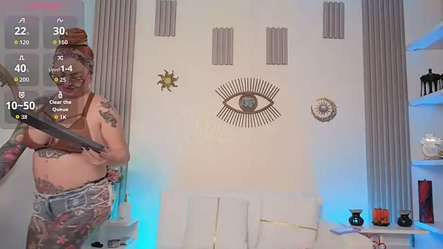 EMILY ROUSSE71 online show from June 25, 10:47 pm