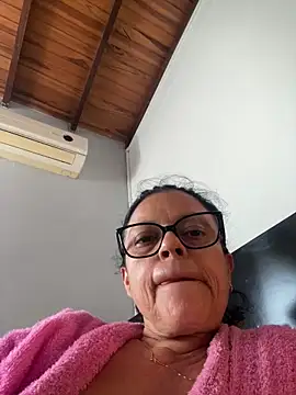 Sharongirl07 online show from December 18, 8:48 pm