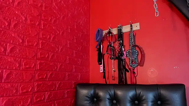 Monttserratt online show from September 30, 2:11 pm