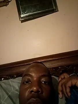 Snapshot of Wennn chatting on April 5, 8:17 pm Wennn online show from April 5, 8:17 pm