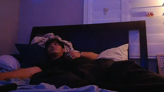 cloudyspun online show from November 14, 4:33 am