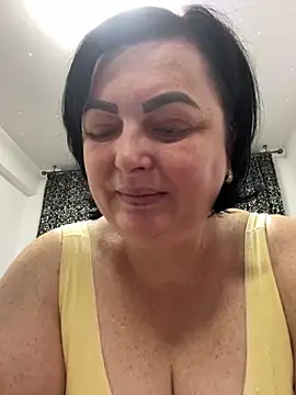 Amandamuller1982 online show from February 13, 4:43 am