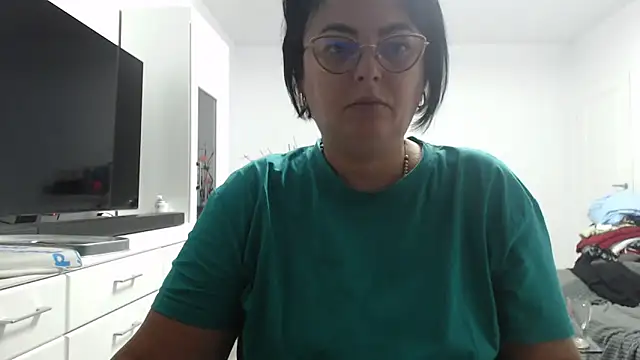 Amandamuller1982 online show from September 10, 11:05 pm