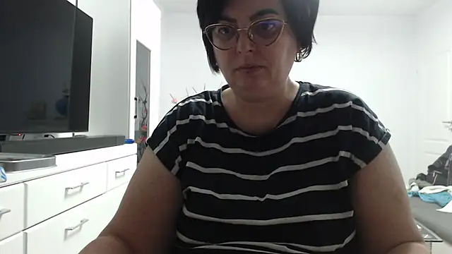 Amandamuller1982 online show from March 10, 9:31 pm