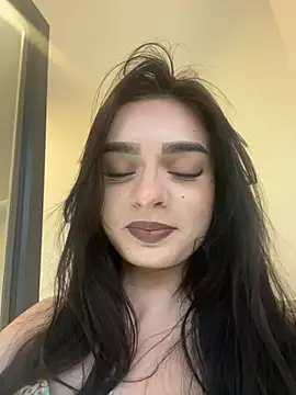 AdelinaAlia online show from February 24, 11:30 am