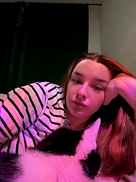 CookyDaisy online show from December 1, 10:21 pm