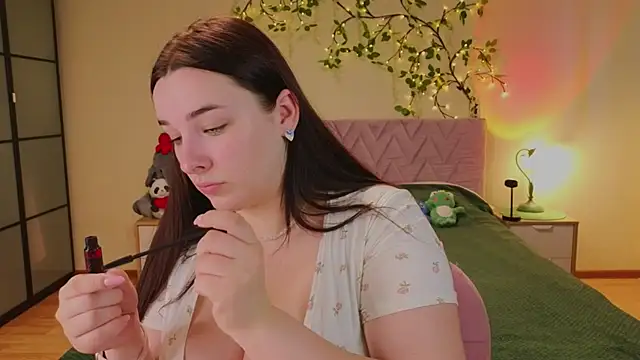 CookyDaisy online show from June 21, 2:25 am