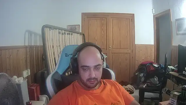 Snapshot of chicomallorca96 chatting on September 28, 2:22 pm chicomallorca96 online show from September 28, 2:22 pm