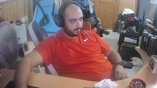 Snapshot of chicomallorca96 chatting on October 14, 5:47 pm chicomallorca96 online show from October 14, 5:47 pm