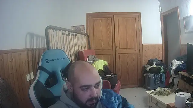 Snapshot of chicomallorca96 chatting on January 8, 7:27 pm chicomallorca96 online show from January 8, 7:27 pm