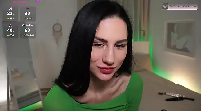 ZoeeZolton online show from March 8, 8:57 pm