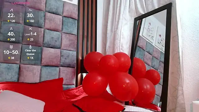 Snapshot of Saraa-restrepo chatting on February 13, 10:44 am Saraa-restrepo online show from February 13, 10:44 am
