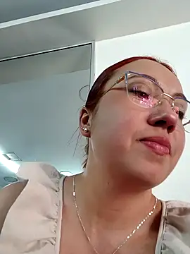 Snapshot of VIOLETA-25_ chatting on January 22, 3:29 pm VIOLETA-25 online show from January 22, 3:29 pm