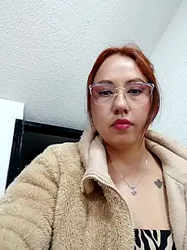 Snapshot of VIOLETA-25_ chatting on February 2, 4:32 pm VIOLETA-25 online show from February 2, 4:32 pm