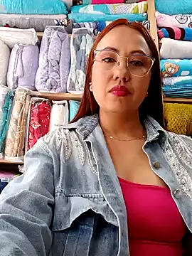 Snapshot of VIOLETA-25_ chatting on February 3, 4:52 pm VIOLETA-25 online show from February 3, 4:52 pm