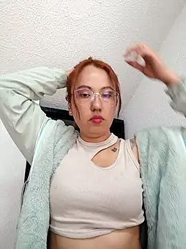 Snapshot of VIOLETA-25_ chatting on February 7, 5:07 pm VIOLETA-25 online show from February 7, 5:07 pm