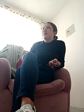 Snapshot of VIOLETA-25_ chatting on February 20, 10:15 pm VIOLETA-25 online show from February 20, 10:15 pm