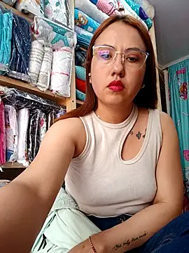 Snapshot of VIOLETA-25_ chatting on March 8, 8:46 pm VIOLETA-25 online show from March 8, 8:46 pm