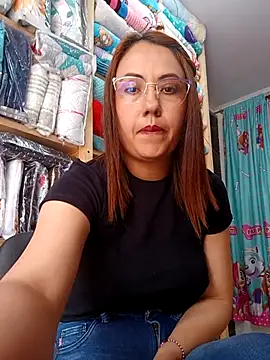 Snapshot of VIOLETA-25_ chatting on March 10, 6:56 pm VIOLETA-25 online show from March 10, 6:56 pm