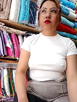 Snapshot of VIOLETA-25_ chatting on March 17, 7:58 pm VIOLETA-25 online show from March 17, 7:58 pm
