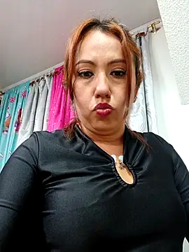 Snapshot of VIOLETA-25_ chatting on March 22, 6:36 pm VIOLETA-25 online show from March 22, 6:36 pm