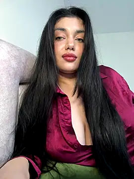 Sweet Khalifa  online show from September 25, 2:10 pm