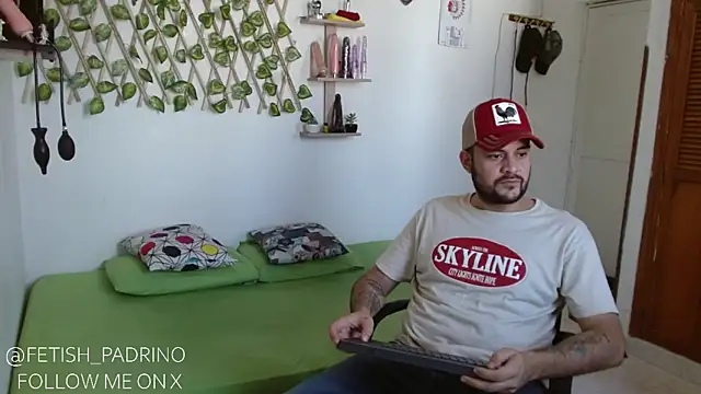 fetish padrino online show from February 2, 5:04 pm