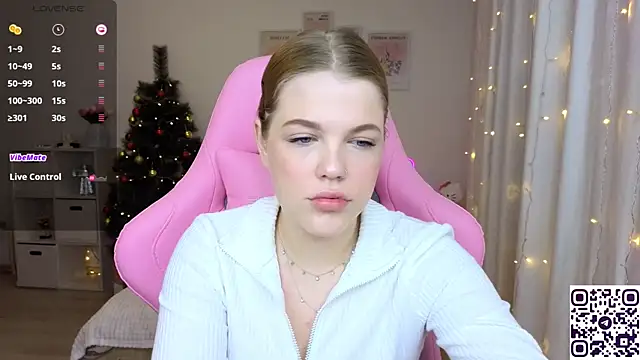 Maya Rave online show from December 21, 3:14 am