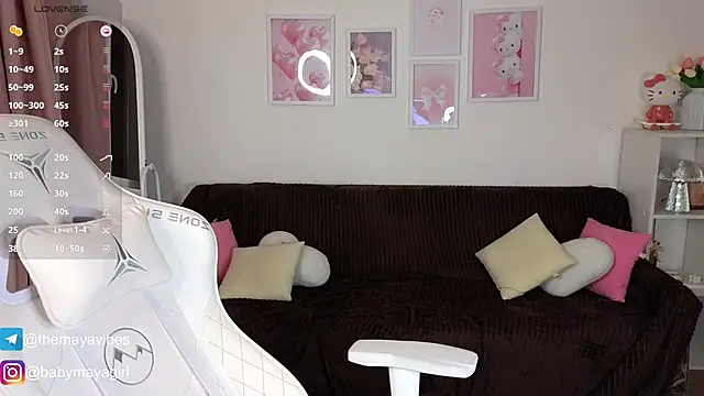 Maya Rave online show from November 3, 3:41 am