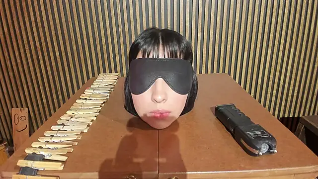 Snapshot of BDSM_Vantablack_ chatting on February 15, 7:38 am BDSM Vantablack online show from February 15, 7:38 am