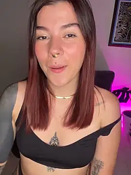 Snapshot of luccianagreyy chatting on December 20, 12:08 am luccianagreyy online show from December 20, 12:08 am
