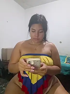 steisy325 online show from July 1, 2:07 pm
