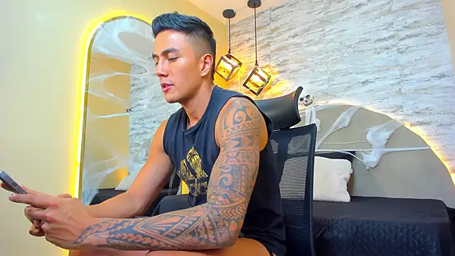 Aron Bolt online show from October 22, 9:47 pm