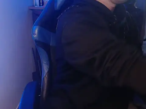 Snapshot of anjonoturno1 chatting on March 18, 4:37 am anjonoturno1 online show from March 18, 4:37 am