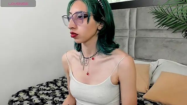 Snapshot of Im_gaia chatting on January 28, 1:27 pm Im gaia online show from January 28, 1:27 pm