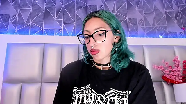 Snapshot of Im_gaia chatting on February 28, 7:35 pm Im gaia online show from February 28, 7:35 pm