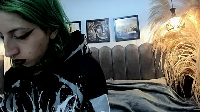 Snapshot of Im_gaia chatting on December 16, 12:10 pm Im gaia online show from December 16, 12:10 pm