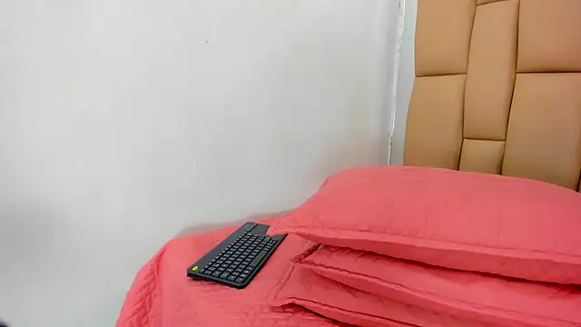 Amy wats0n online show from January 16, 7:10 pm