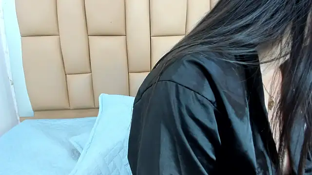 Amy wats0n online show from January 18, 7:04 pm