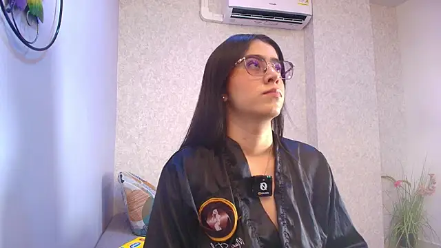 Amy wats0n online show from December 18, 7:09 pm