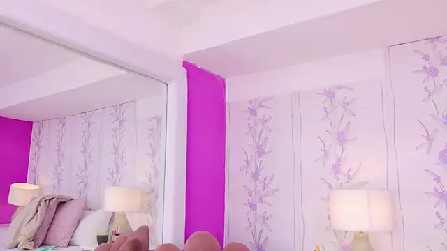 HazelMoret online show from October 3, 11:51 am