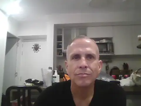 Diegoperrote682661 online show from November 26, 4:35 am