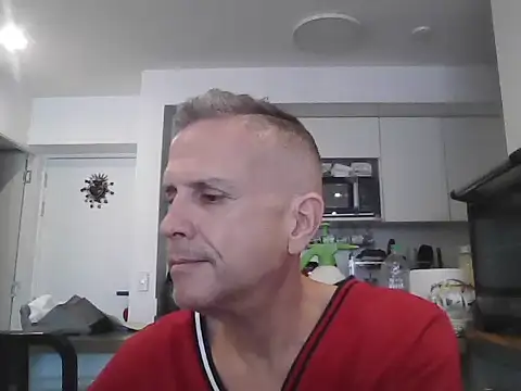 Diegoperrote682661 online show from February 25, 10:19 pm