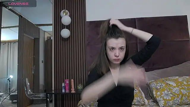 IvyBunny  online show from December 9, 6:45 am