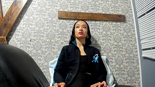 Mia scarlet69 online show from January 14, 12:03 pm