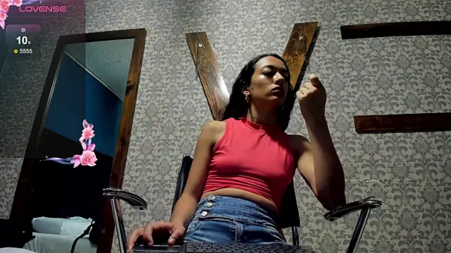 Mia scarlet69 online show from January 15, 7:01 pm