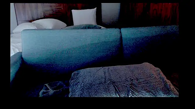 liadivina online show from October 31, 8:04 am