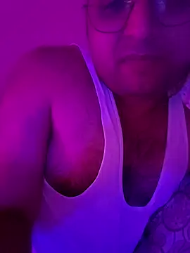 hardyloves online show from January 18, 6:53 pm