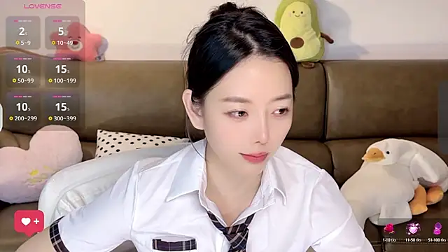 Yilin1999 online show from March 13, 2:38 am